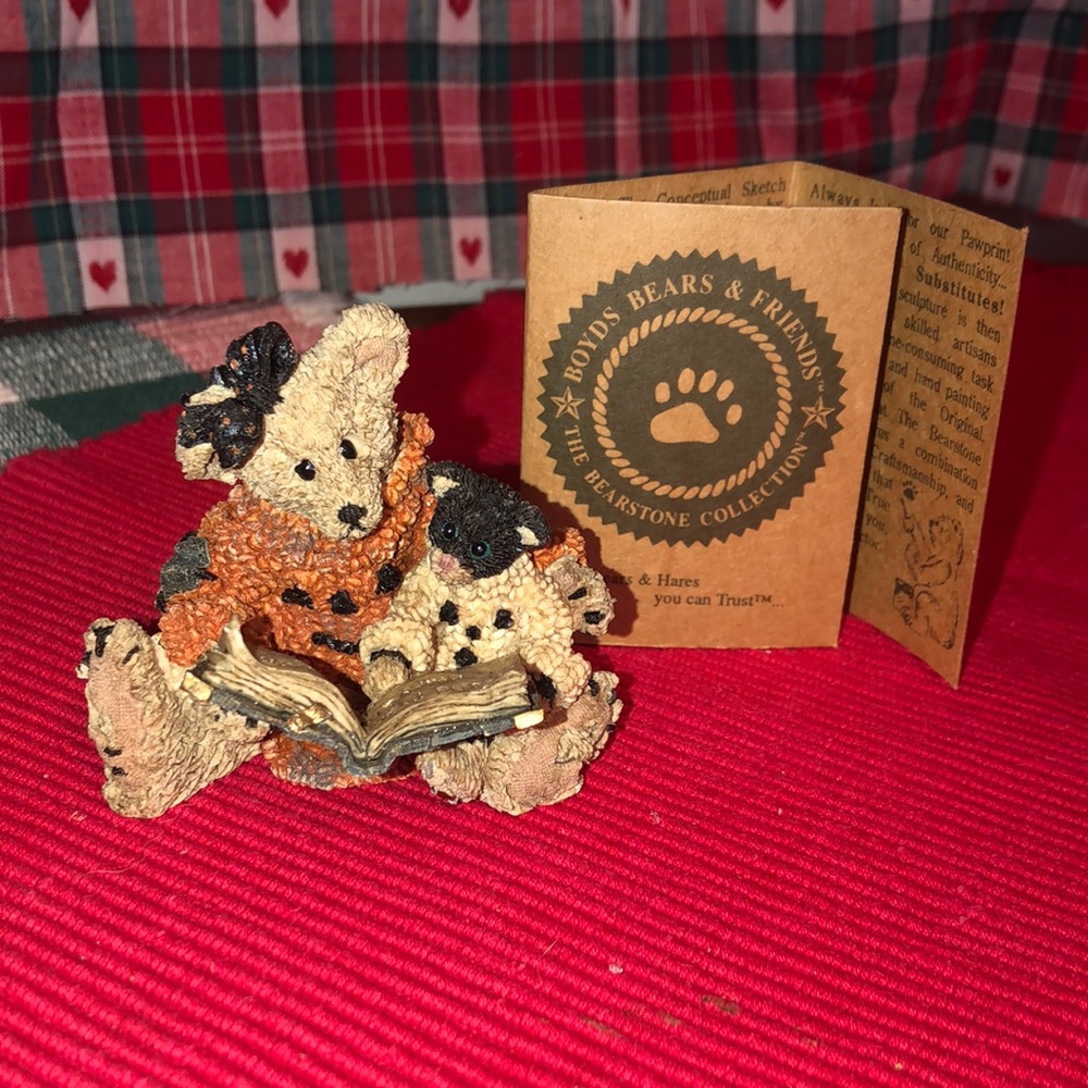 Boyd’s Bears Agatha & Shelly Scardy Cat figurine